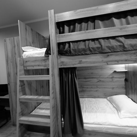 Cozy Hostel Бишкек Екстериор снимка