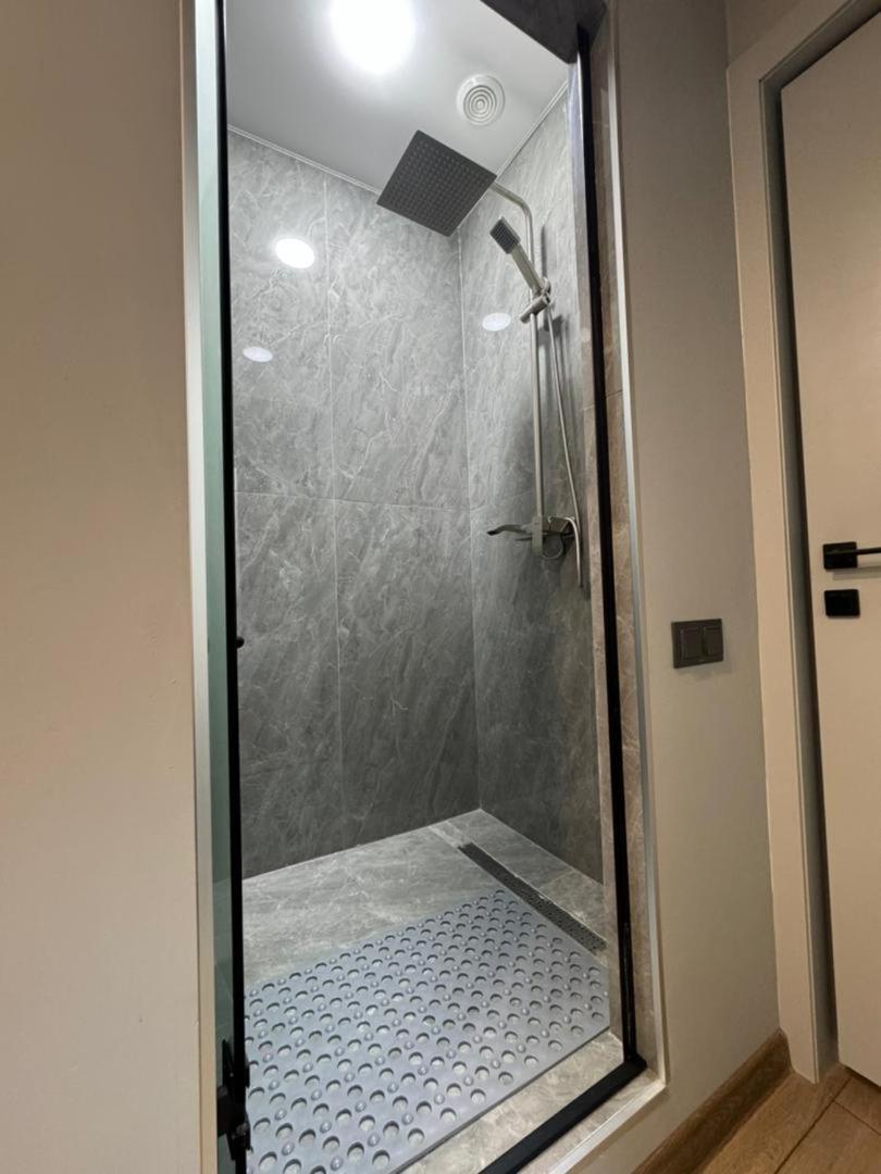 Cozy Hostel Бишкек Екстериор снимка