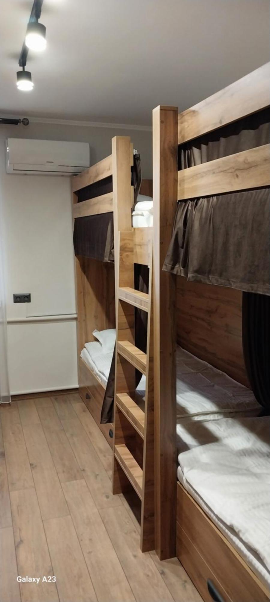 Cozy Hostel Бишкек Екстериор снимка