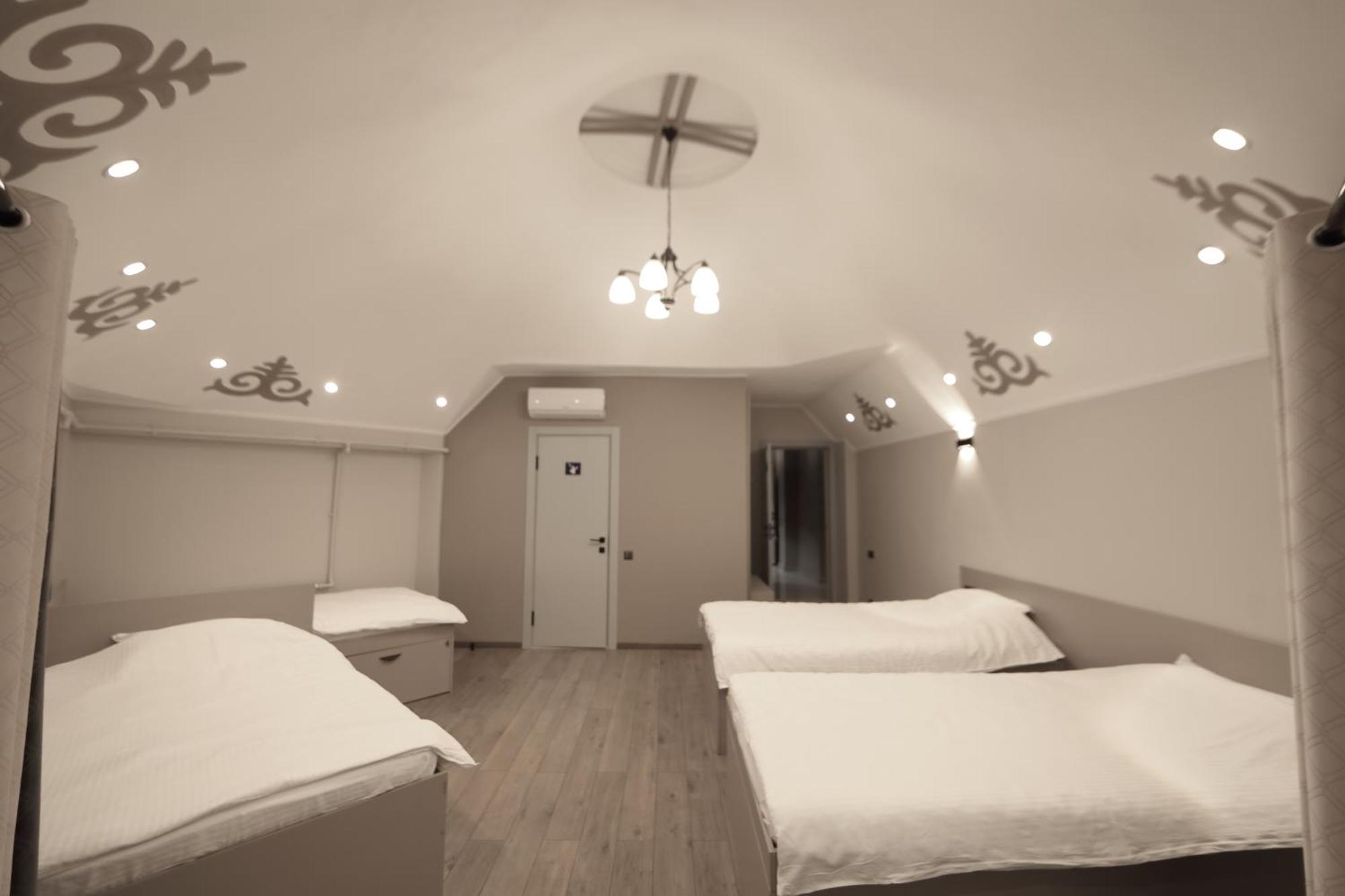 Cozy Hostel Бишкек Екстериор снимка
