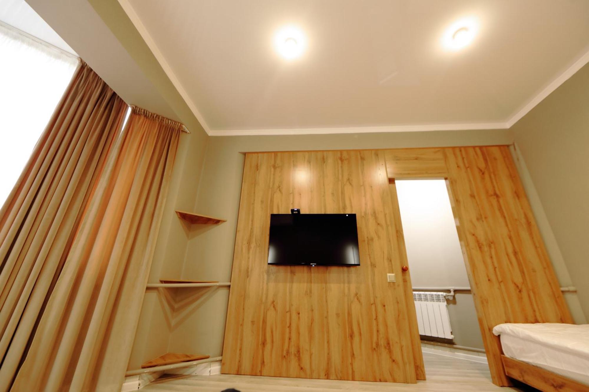 Cozy Hostel Бишкек Екстериор снимка