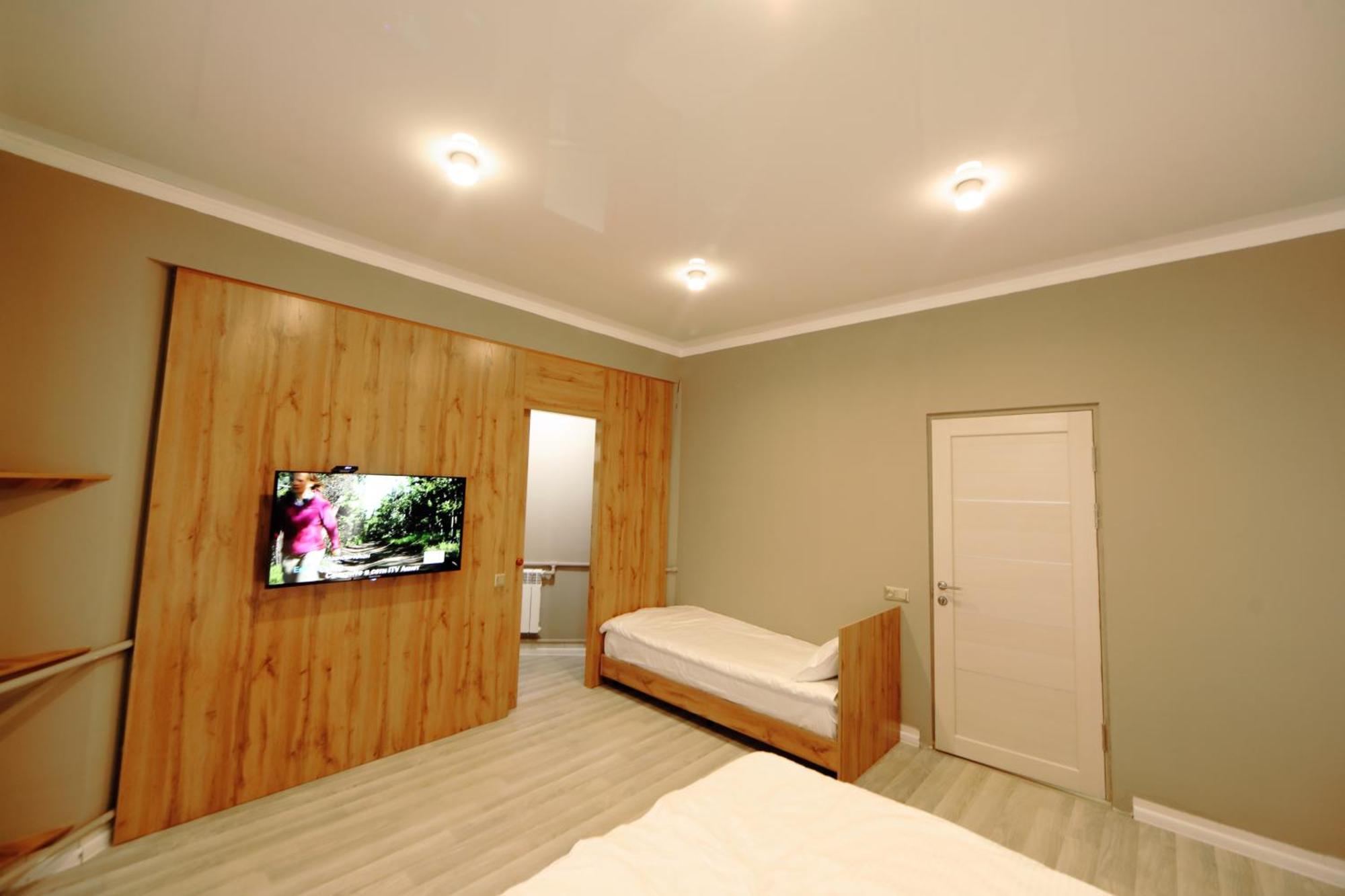 Cozy Hostel Бишкек Екстериор снимка
